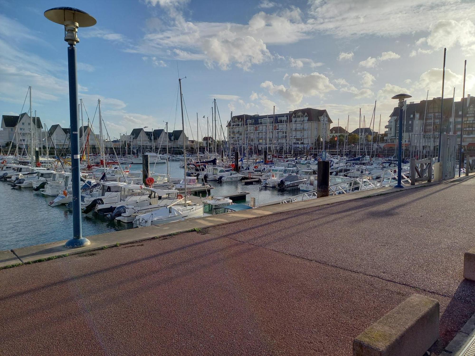 Port De Sur